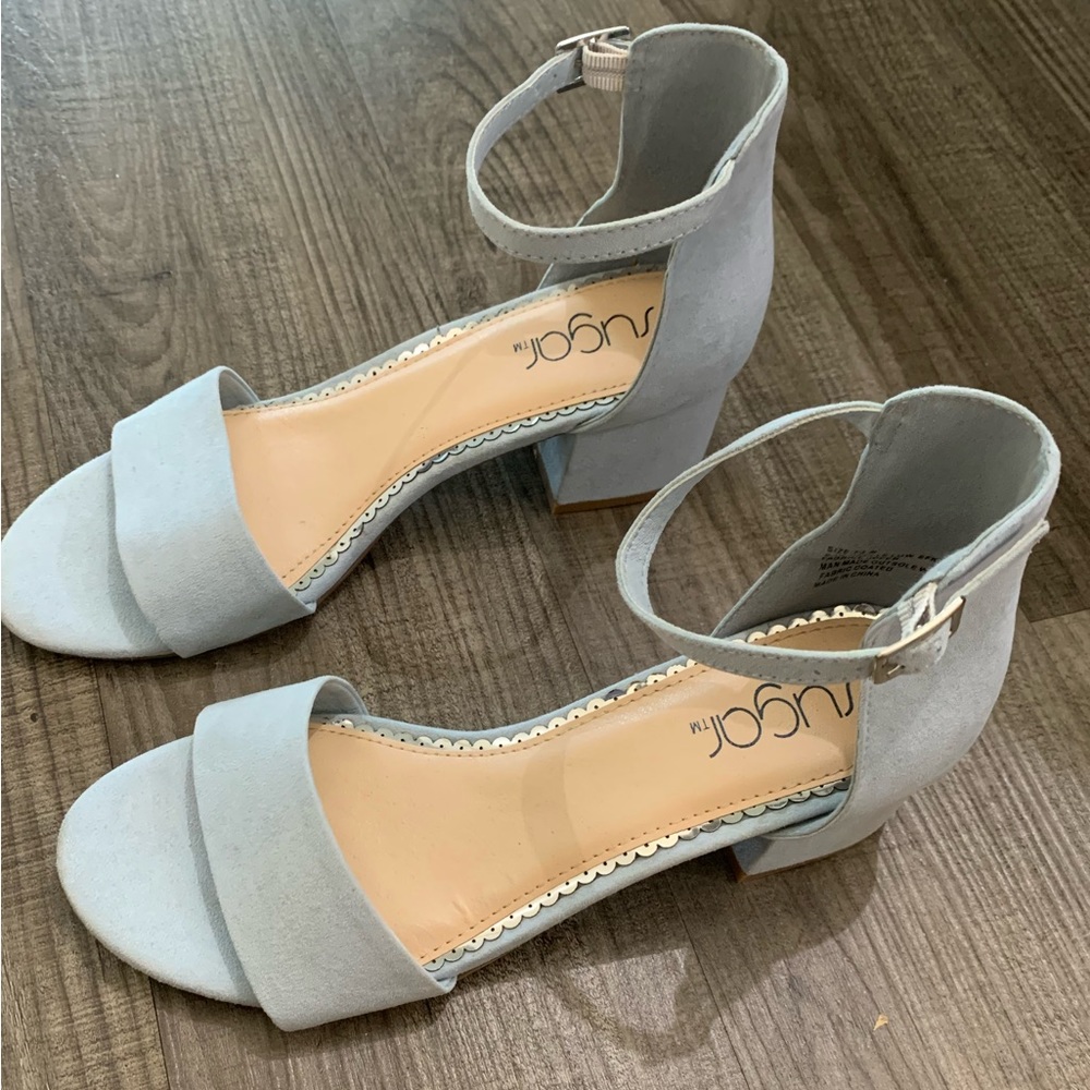 Women small light blue heels